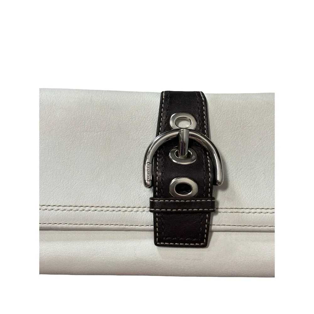 Coach Soho White Leather Buckle Slim Envelope Wallet OS Silver Hardware
